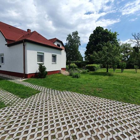 Fagreci Villa Balatonmáriafürdő Exteriör bild