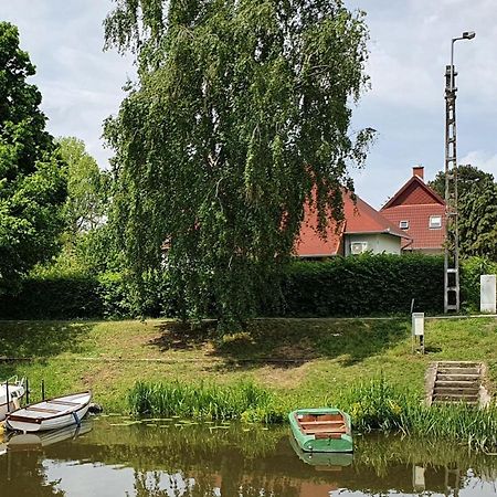 Fagreci Villa Balatonmáriafürdő Exteriör bild