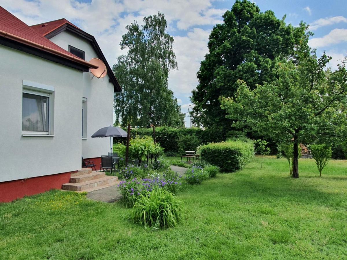 Fagreci Villa Balatonmáriafürdő Exteriör bild