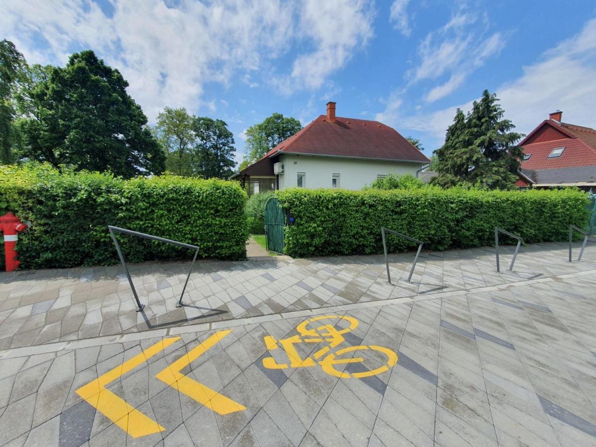 Fagreci Villa Balatonmáriafürdő Exteriör bild