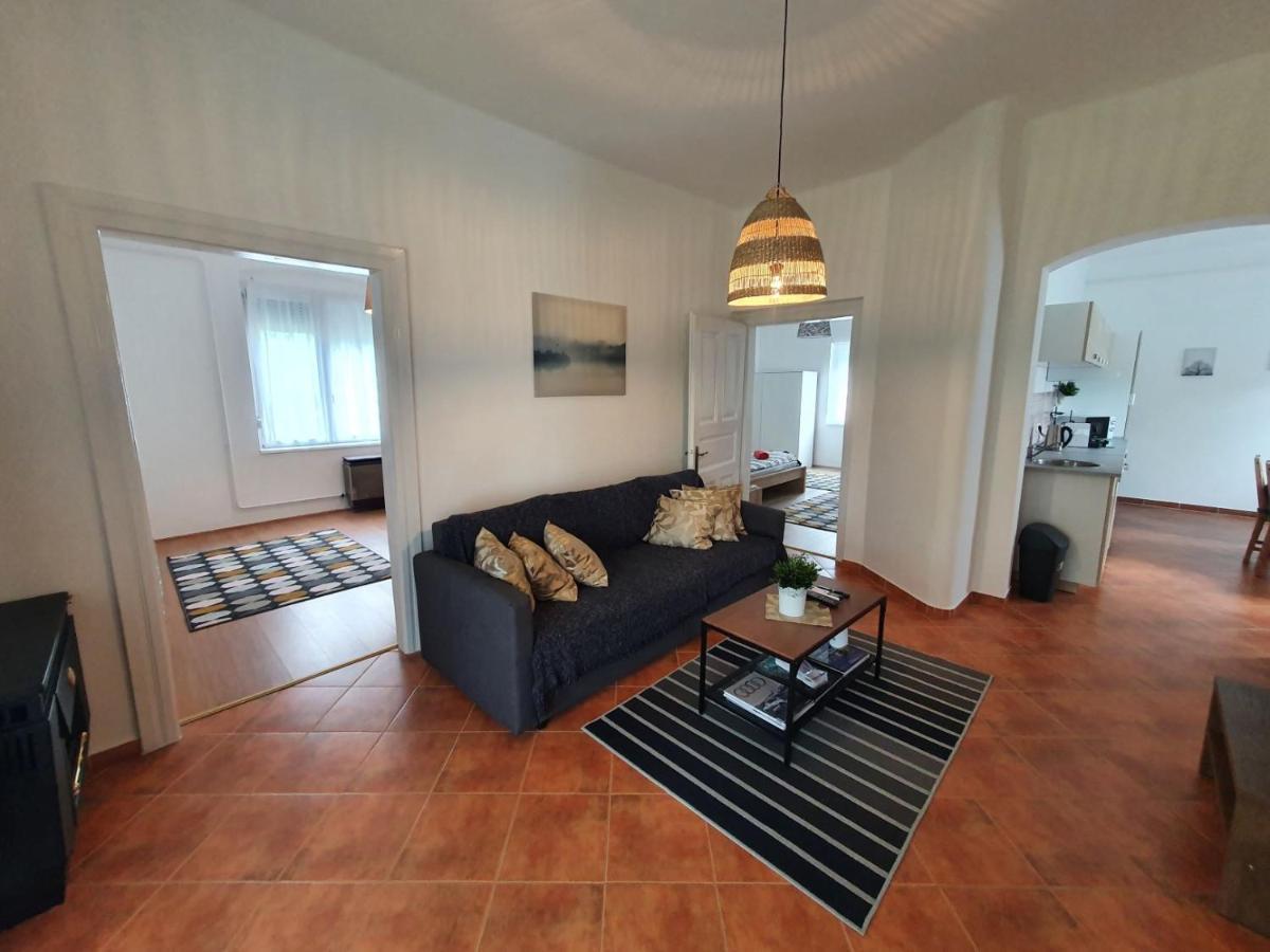 Fagreci Villa Balatonmáriafürdő Exteriör bild