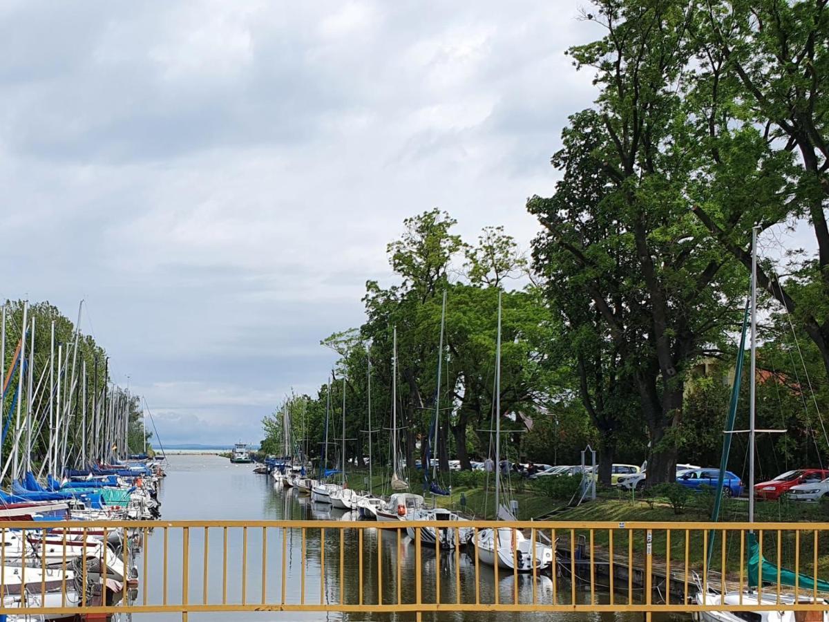 Fagreci Villa Balatonmáriafürdő Exteriör bild
